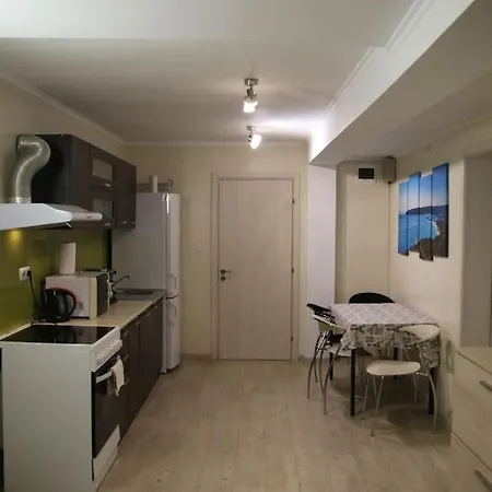 Cosy Apartment, Suitable For Families And Friends