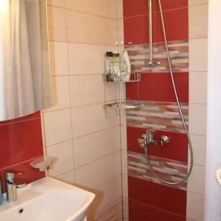 Apartment Cosy Apartment, Suitable For Families And Friends
