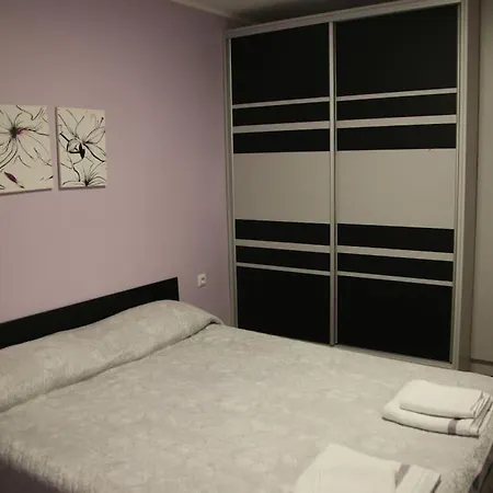 Apartment Cosy Apartment, Suitable For Families And Friends